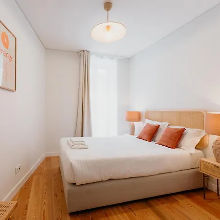 Mary Orange - No 236 1d - Chick & Cozy Two-bedroom Apartment Lisbon